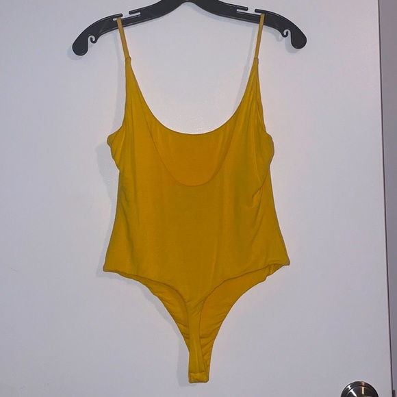 Revolve Privacy Please Size Small Spaghetti Strap Yellow Bodysuit - Picture 6 of 6